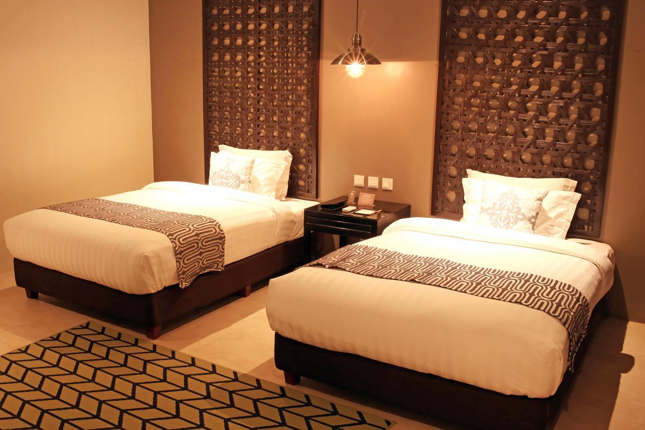 The Oriental Leyte Hotel Tacloban Exterior photo